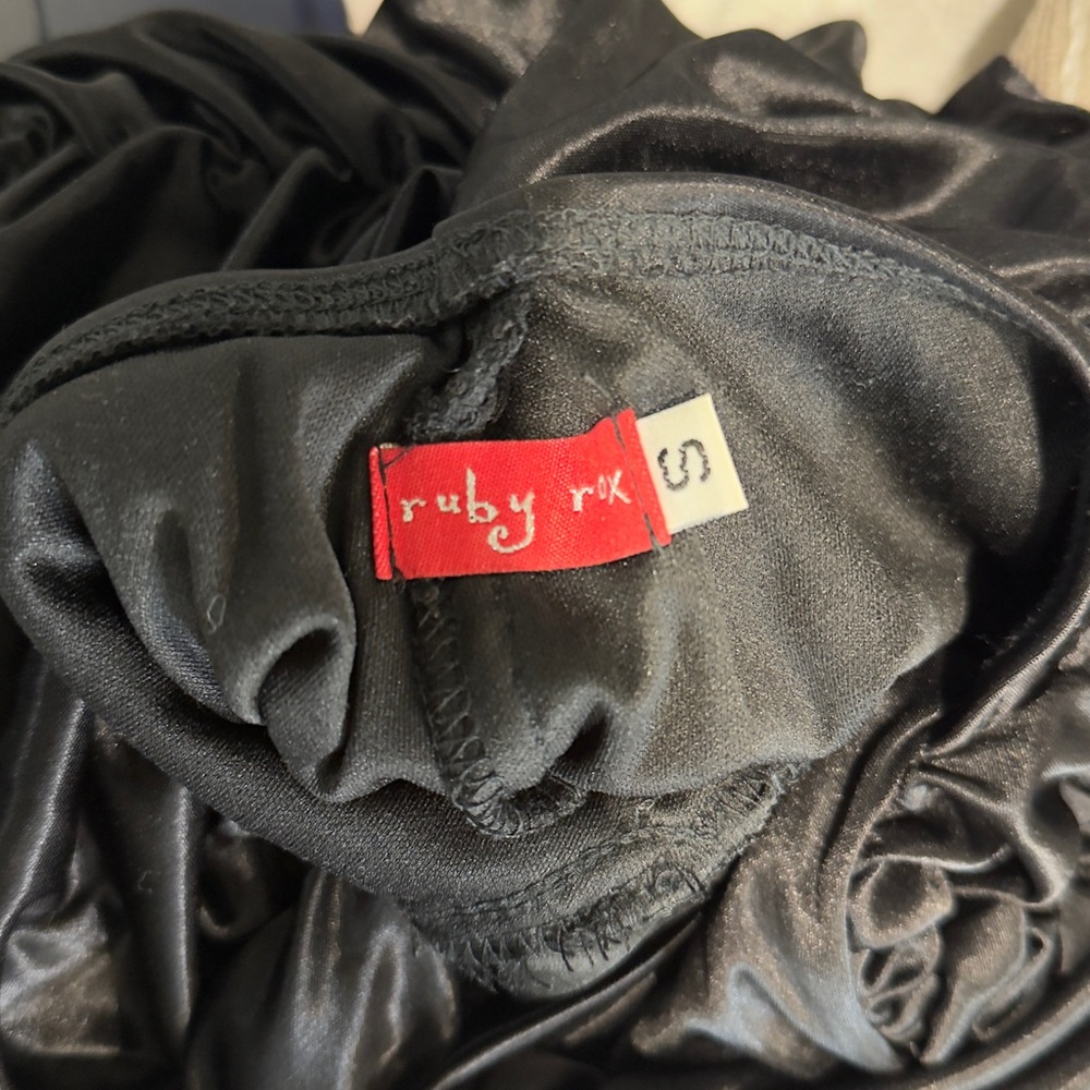 Ruby Rox Elegant Black Ruched Backless Dress - image 3